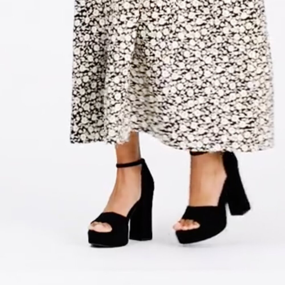 Tory Burch Platform Sandal - Black Suede, Size 9